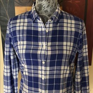 J. Crew Tops - J. Crew Perfect Blue Crinkle Plaid Shirt J. Crew Tops - J. Crew Perfect Blue Crinkle Plaid Shirt